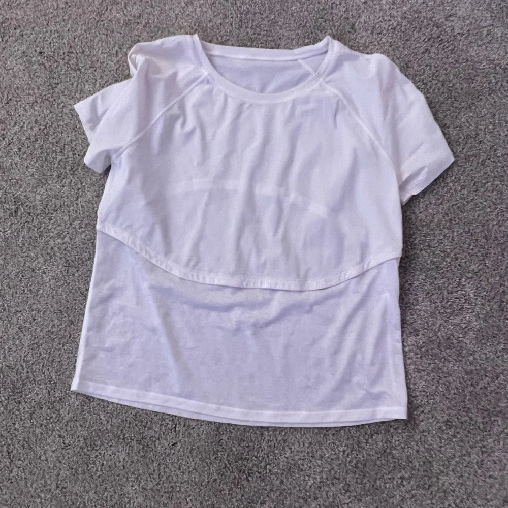RARE LULULEMON TOP - Picture 1 of 2